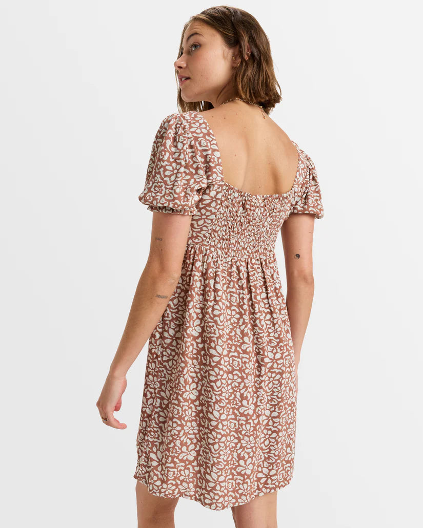 Rx Apparel Dresses Frillblmdres Ii Wvdr Cnm7