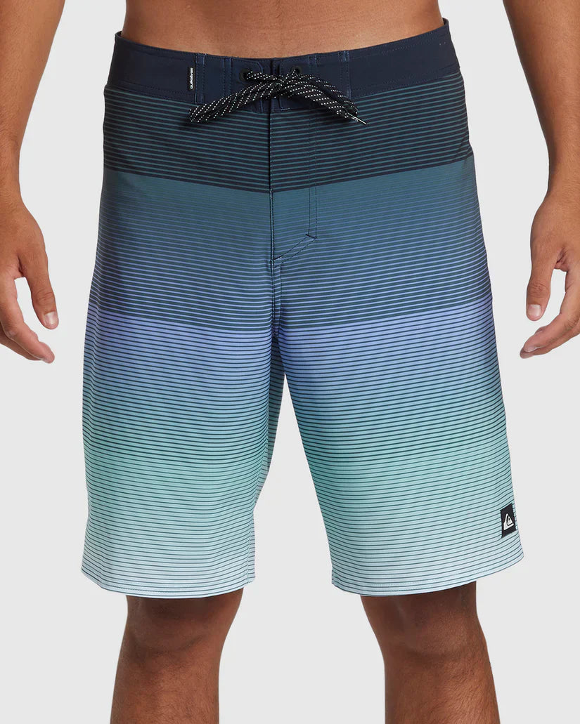 Qs Boardshorts/Jams Surfsilk Massive 20