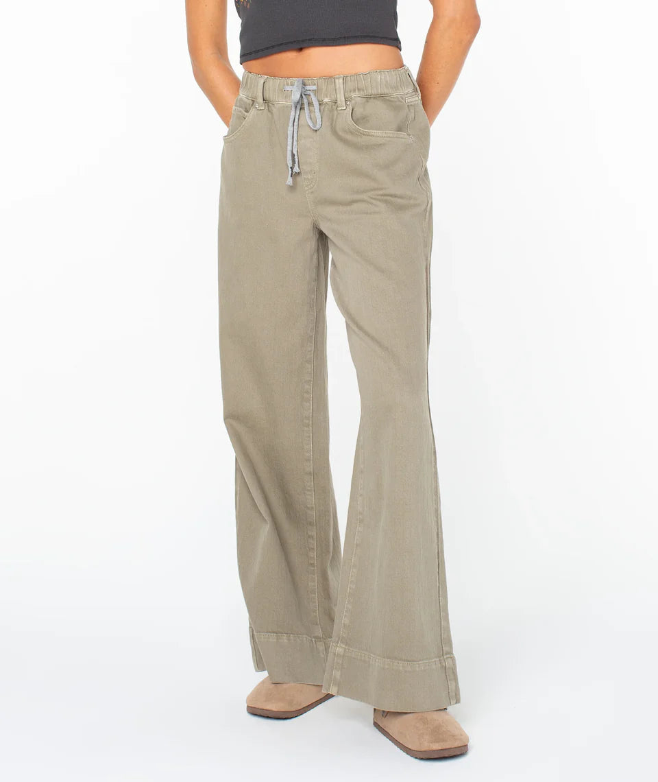 Rx Young Womens Apparel Finley