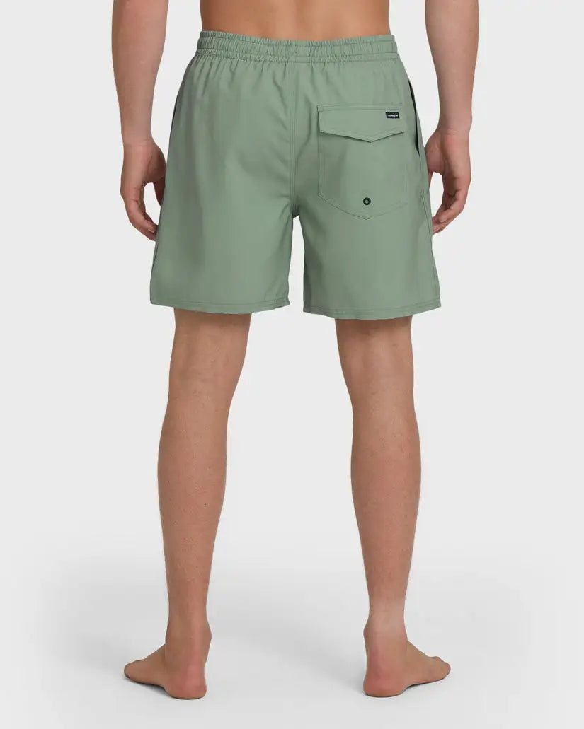 Qs Mens Apparel Everyday Solid Volley 17