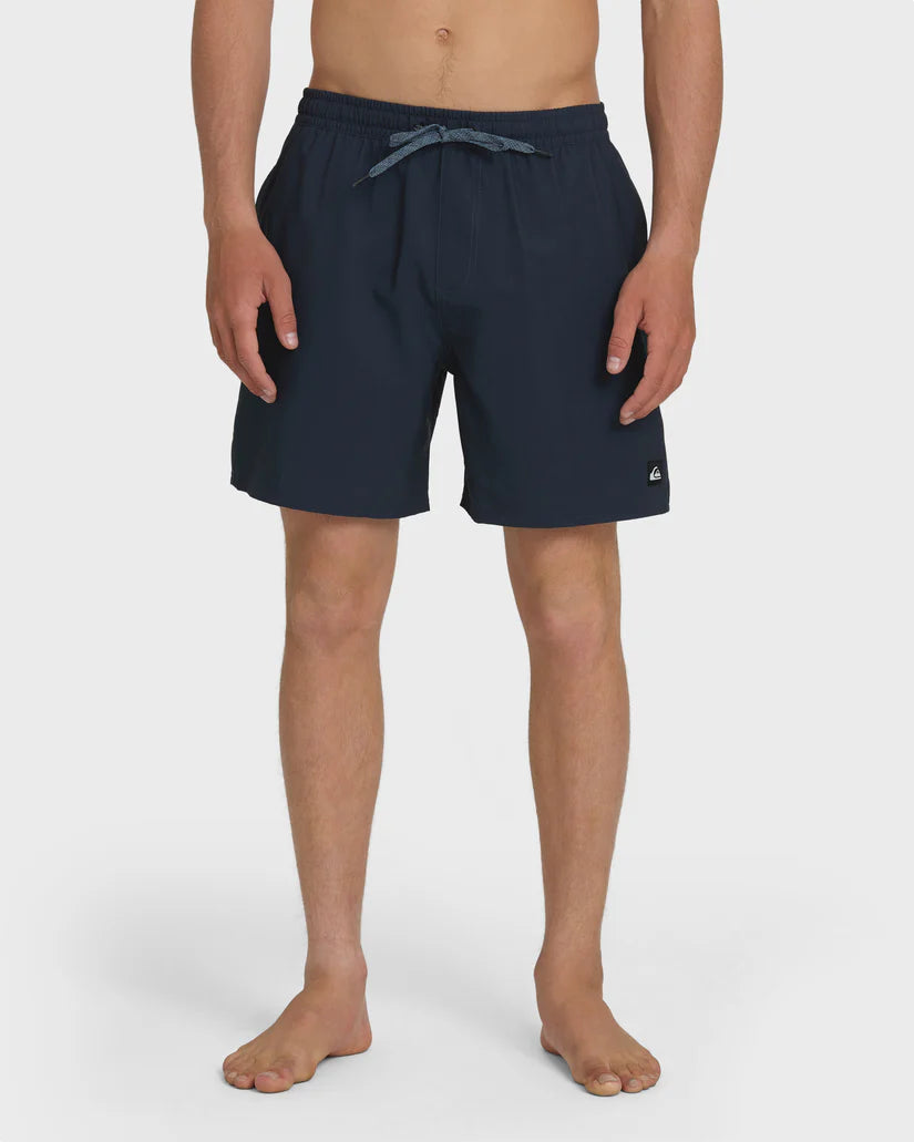 Qs Mens Apparel Everyday Solid Volley 17