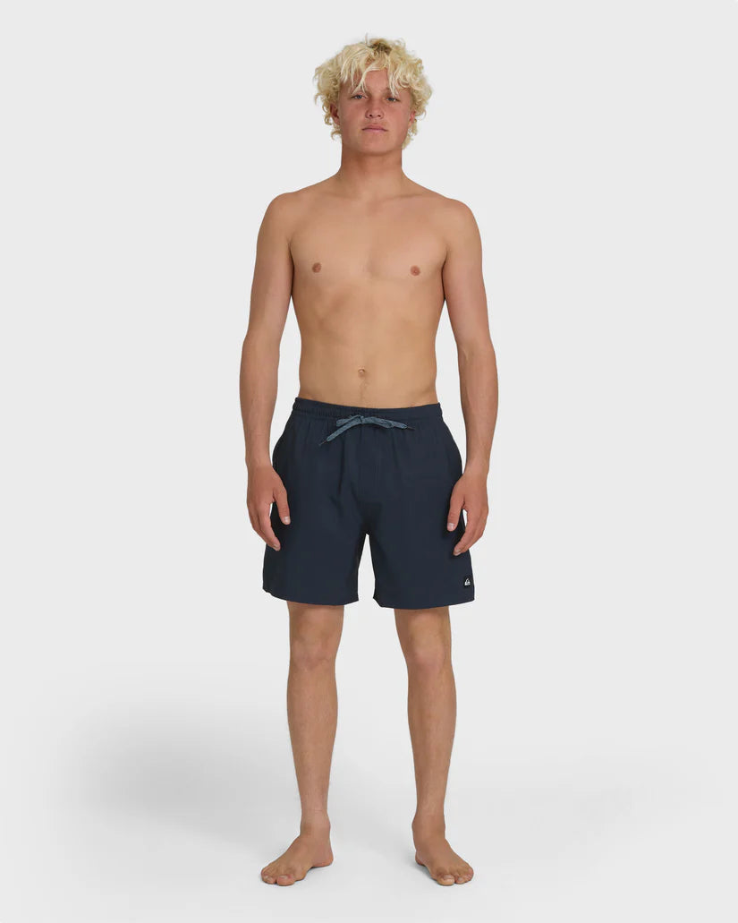Qs Mens Apparel Everyday Solid Volley 17